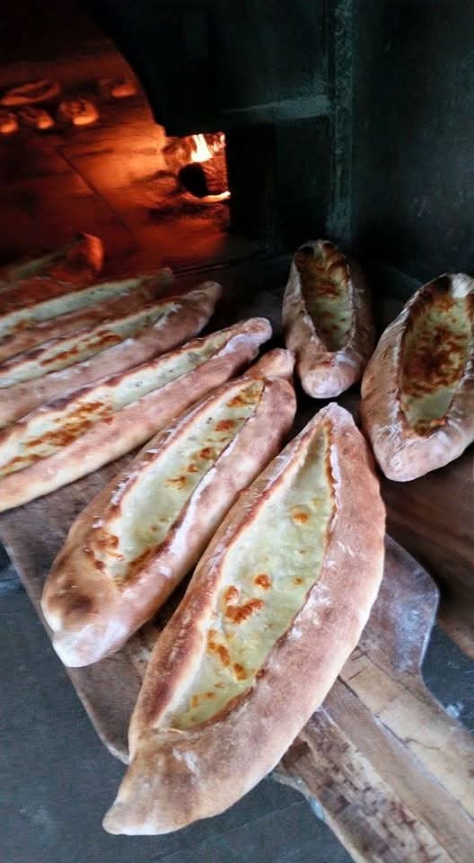 Baştan Pide Akçaabat'ta Pide Salonu