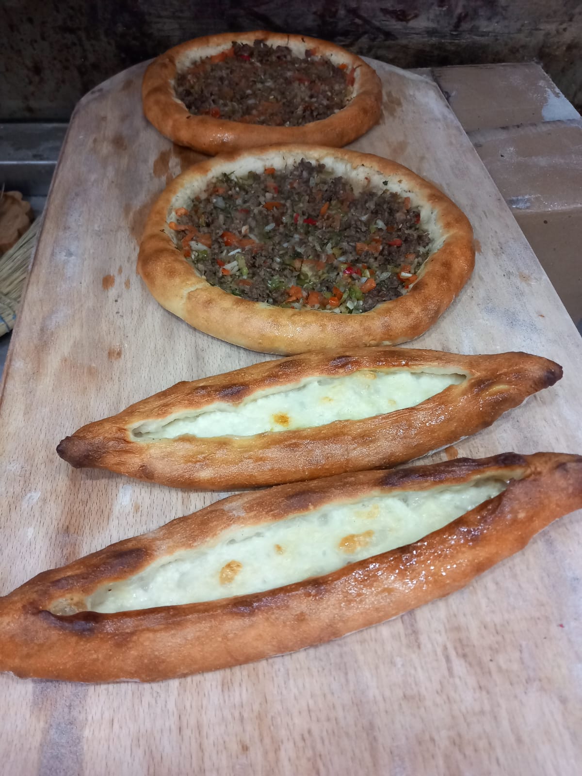 Baştan Pide Akçaabat'ta Pide Salonu