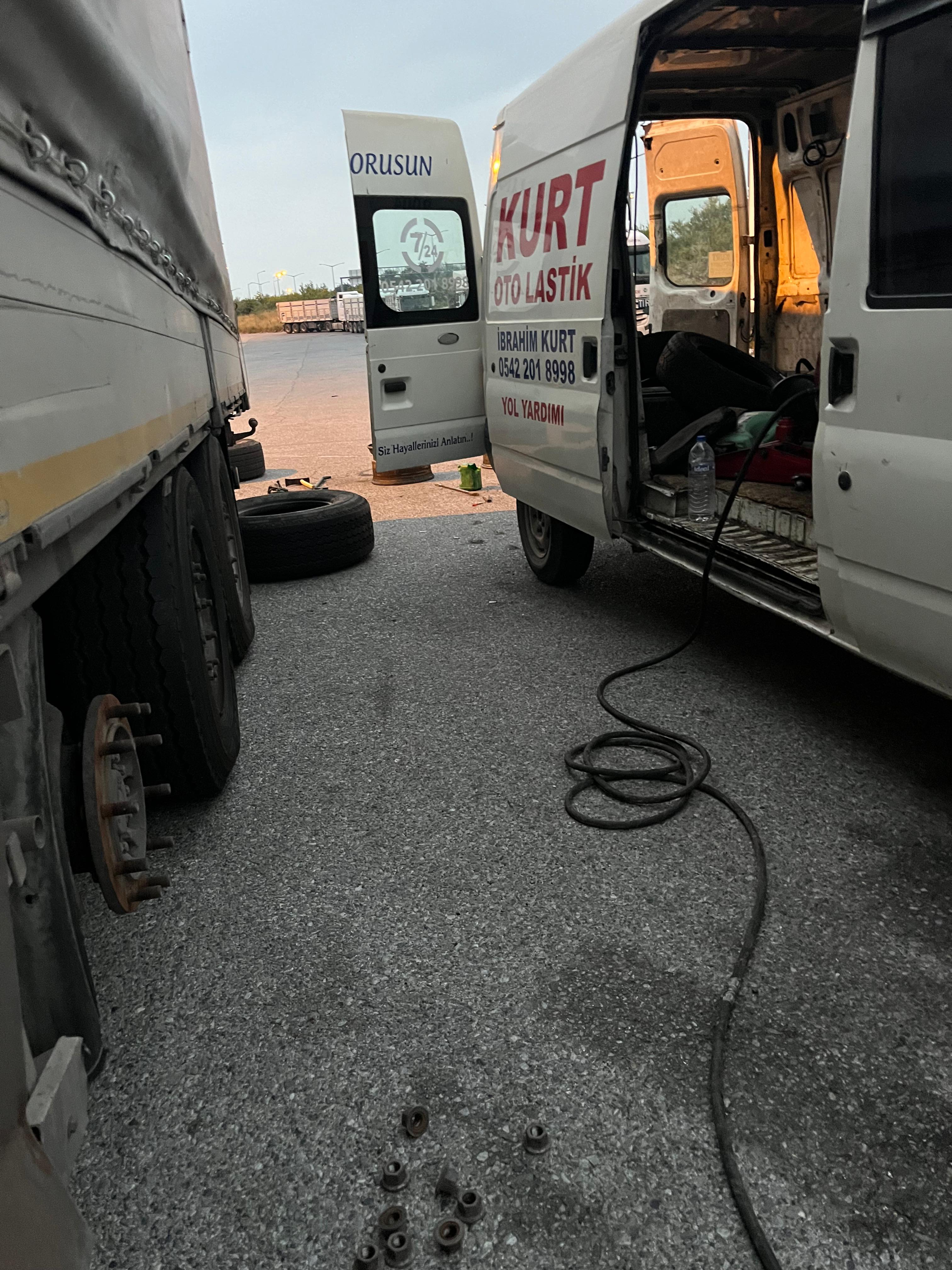 Kurt Oto Lastik Payas'ta Oto Lastik