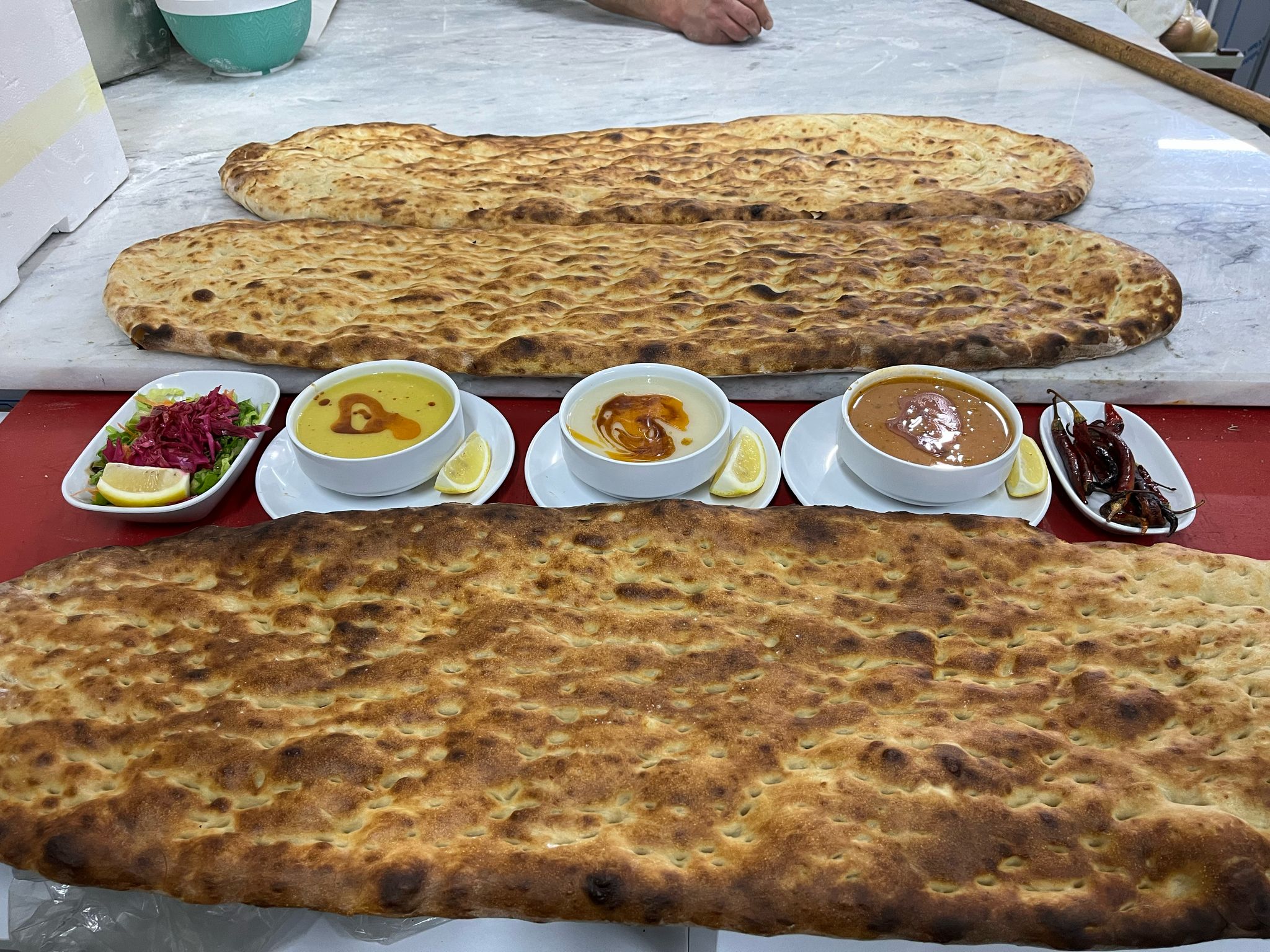 Kale Kardeşler Restoran Pide Çorba Izgara Sulu Yemek