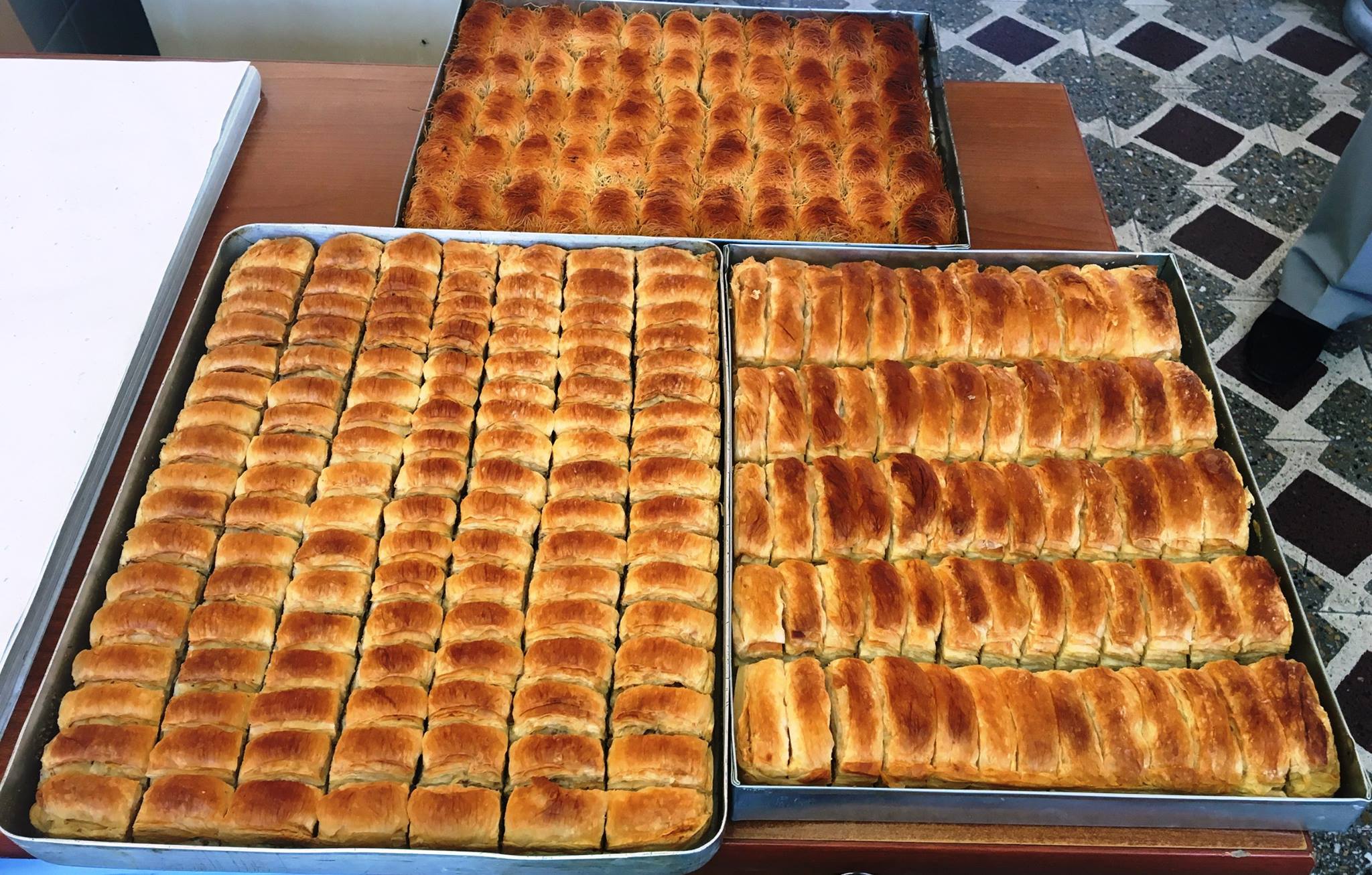 ÖZBİR BAKLAVA 0541 225 38 52 NAZİLLİDE BAKLAVA