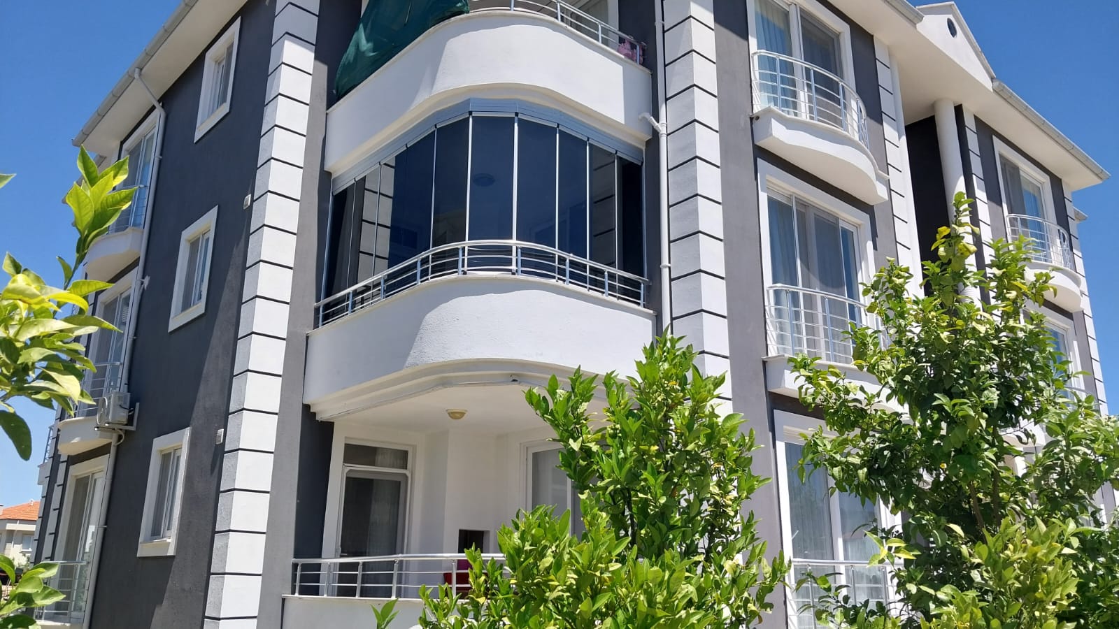 Tasarım Alüminyum Cam Balkon Sineklik Panjur 