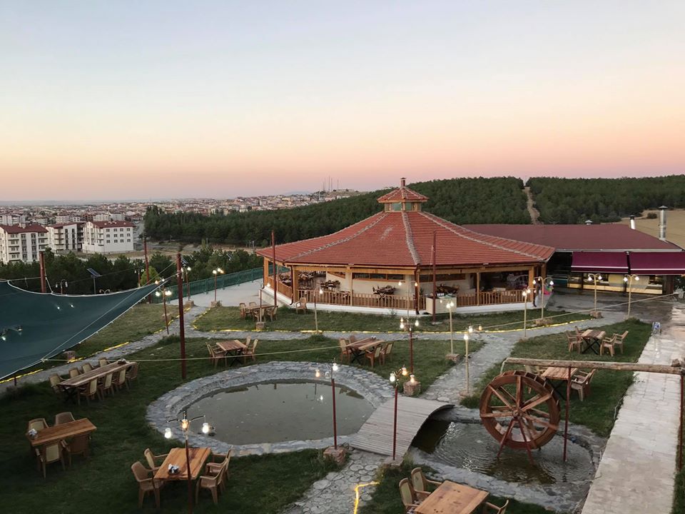 ÇAMLITEPE PANORAMA RESTORANT VE KIR DÜĞÜN SALONU Beyşehirde Et Kebap