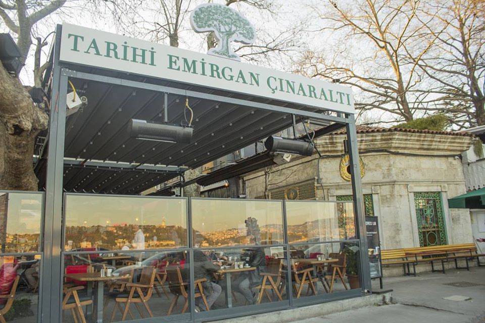 EMİRGAN TARİHİ ÇINARALTI Sarıyerde Sabah Kahvaltısı