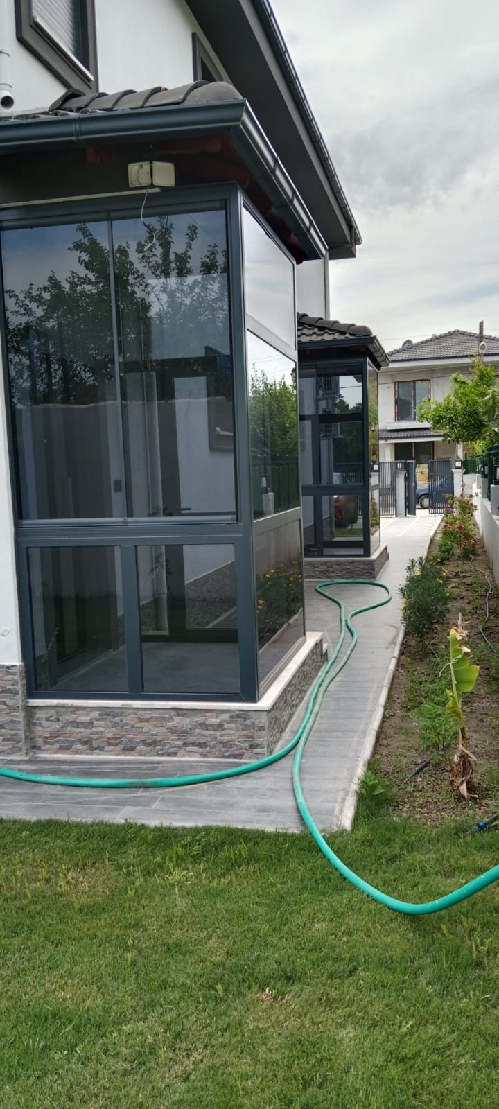 Karadeniz Alüminyum Cam balkon eşikli eşitsiz sürme korkuluk düsakabin plise sineklik