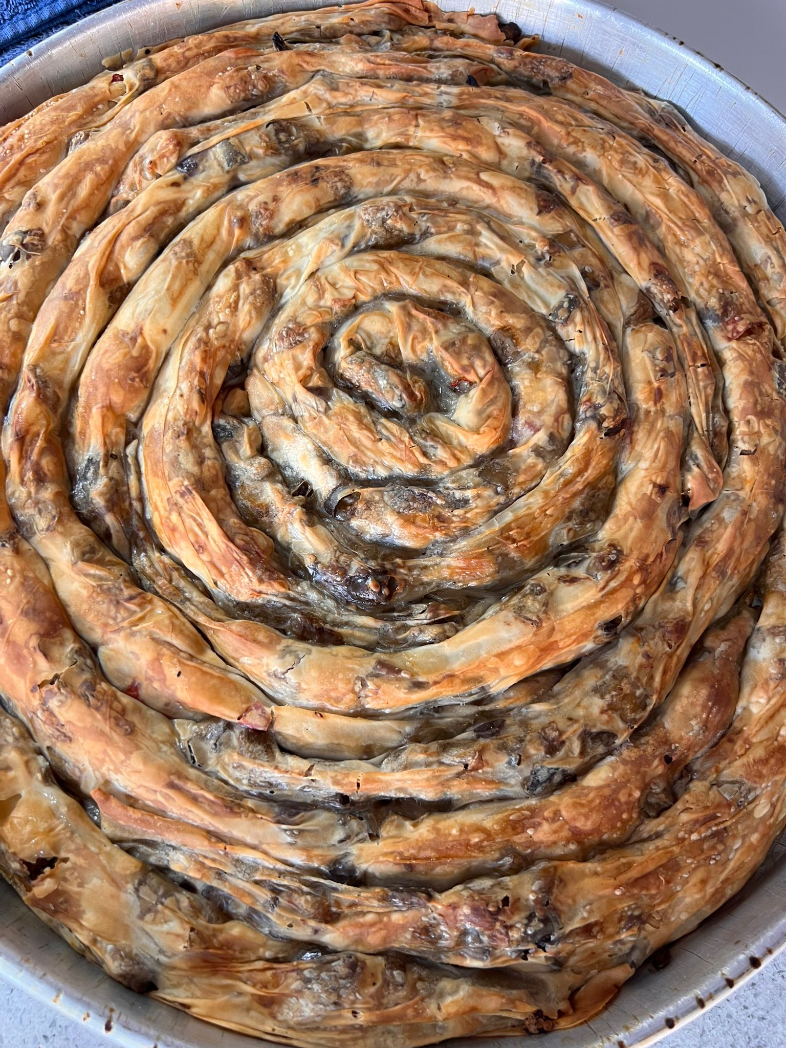 Saça Bureg Meşhur Boşnak Böreği Yeni Foça da Börek