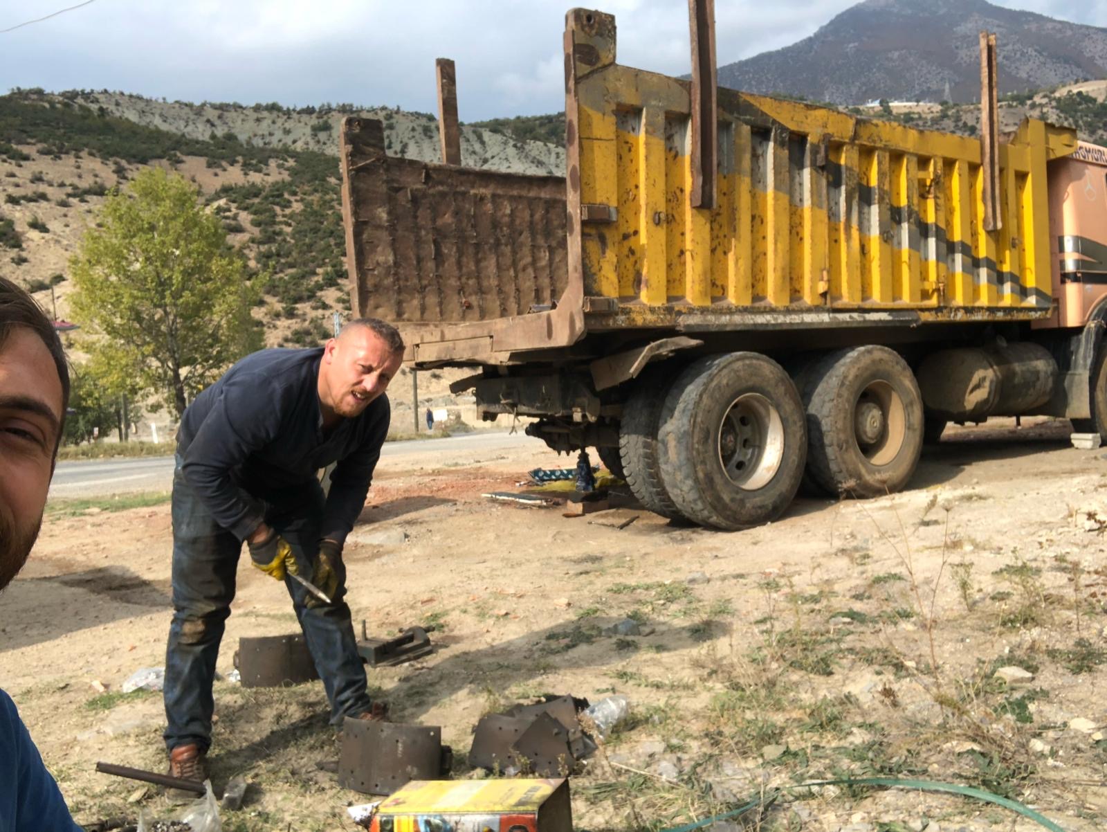 Çakmaklar Otomotiv Tır Bakım Servisi Yedek Parça Hopa da Tır Bakım Servisi