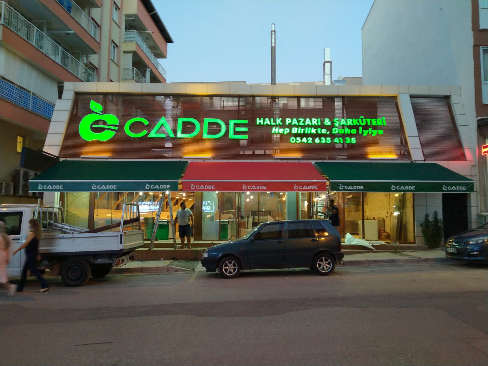 CADDE HALK PAZARI ŞARKÜTERİ 0542 635 41 35