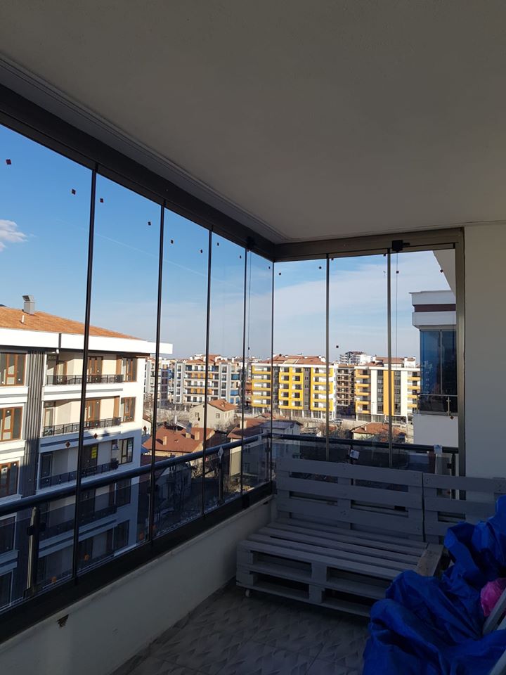 ÖZGÜVEN CAM BALKON Selçukluda Katlanabilir Cam balkon