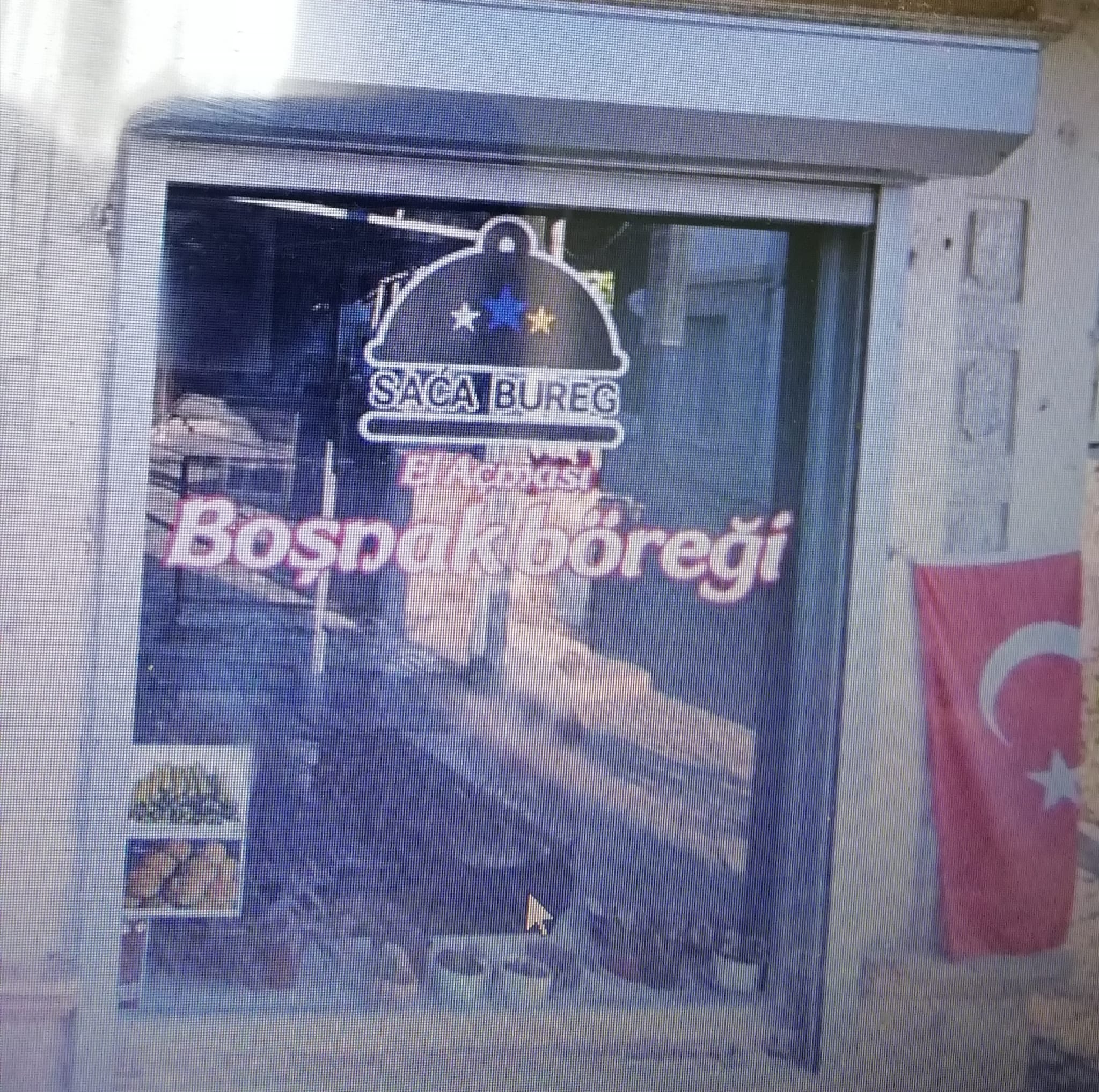 Saça Bureg Meşhur Boşnak Böreği Yeni Foça da Börek