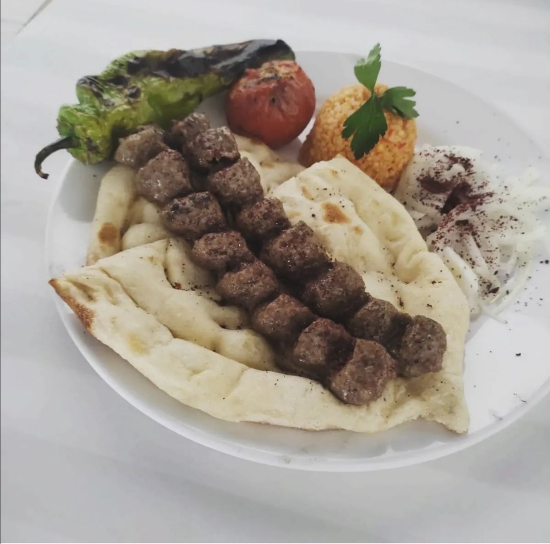 Agaroğlu Pide Izgara Salonu Keçiborlu da Pide Izgara