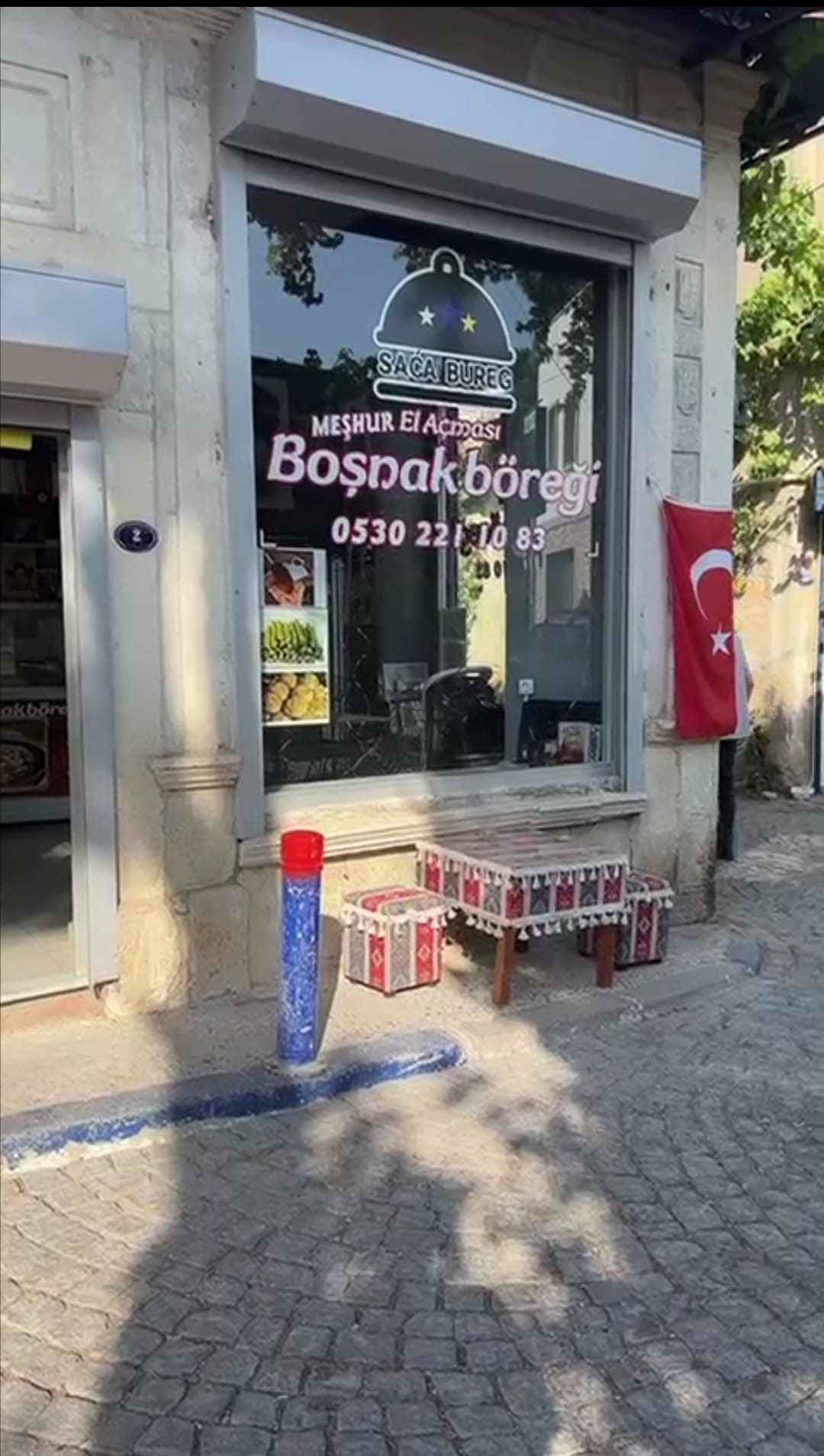 Saça Bureg Meşhur Boşnak Böreği Yeni Foça da Börek